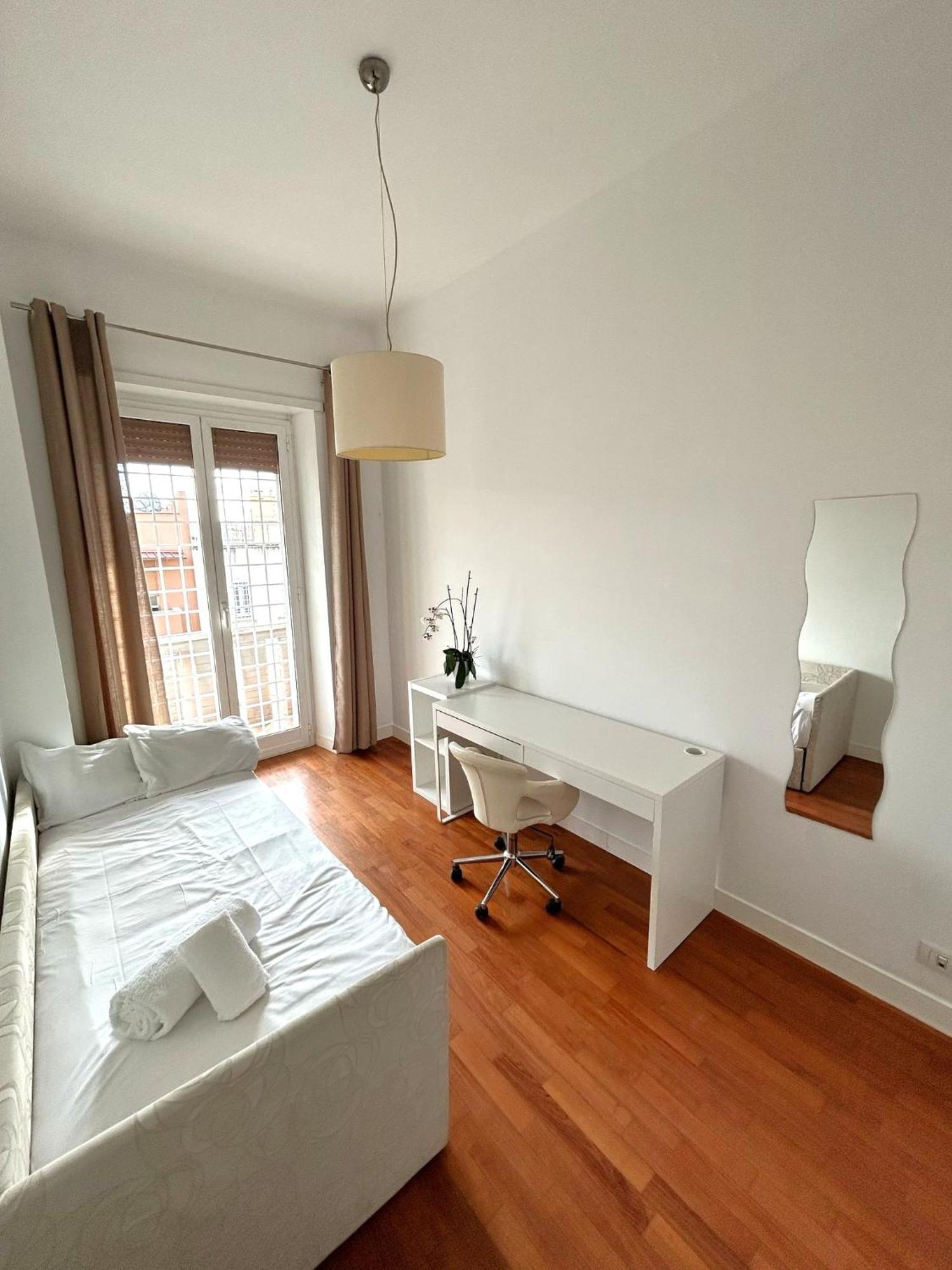 Apartment Luxury Rom